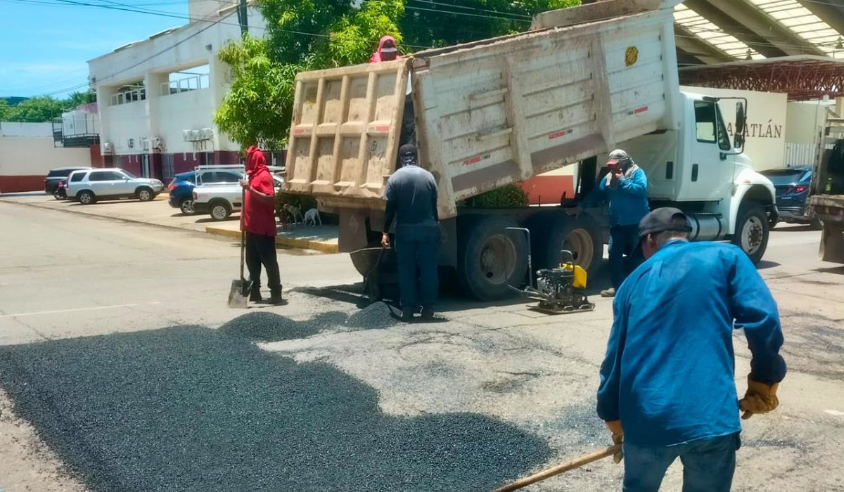 Jornada de bacheo en Mazatlán