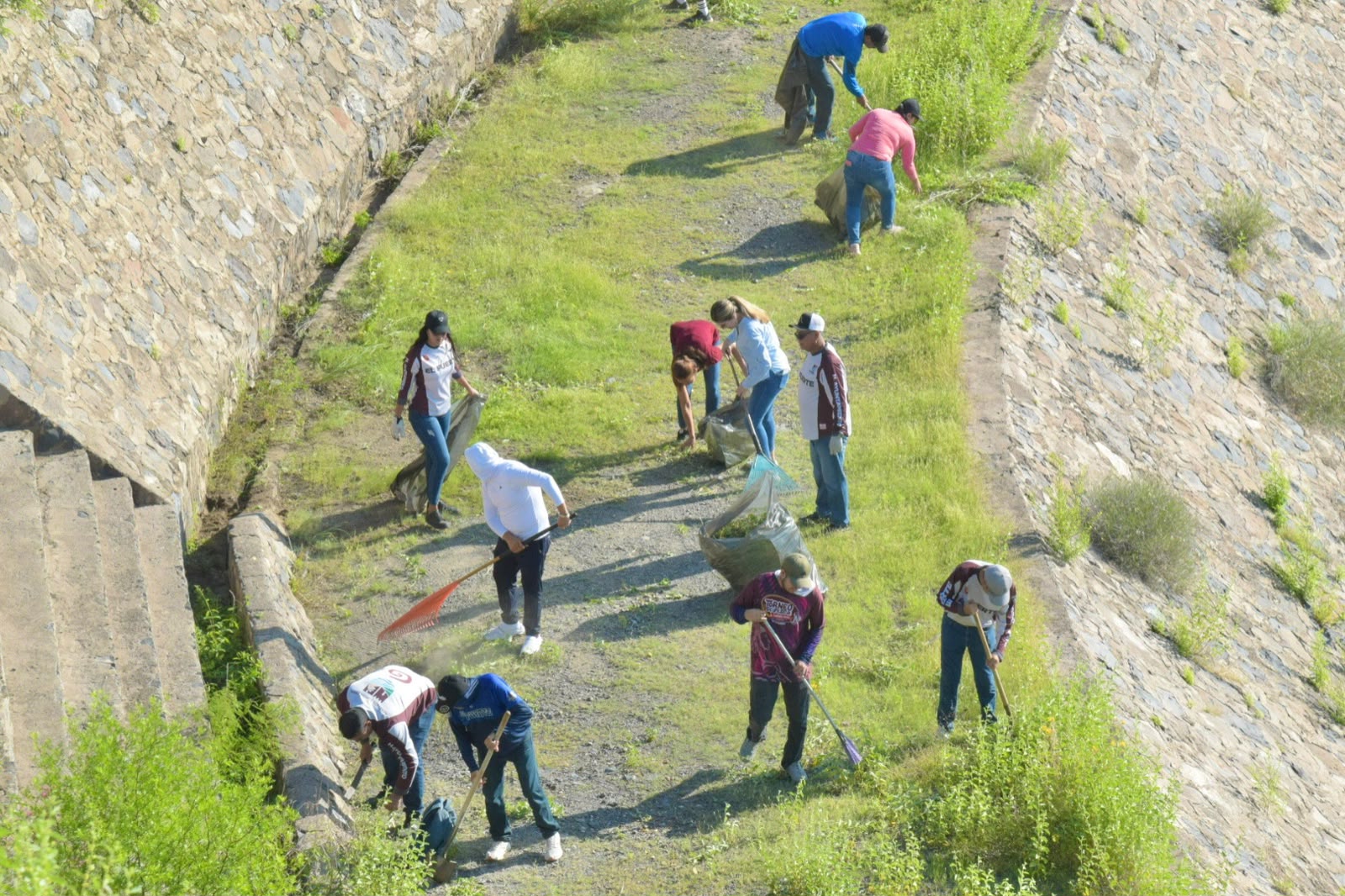 Jornada de limpieza en el Monumento a Tlaloc en El Fuerte