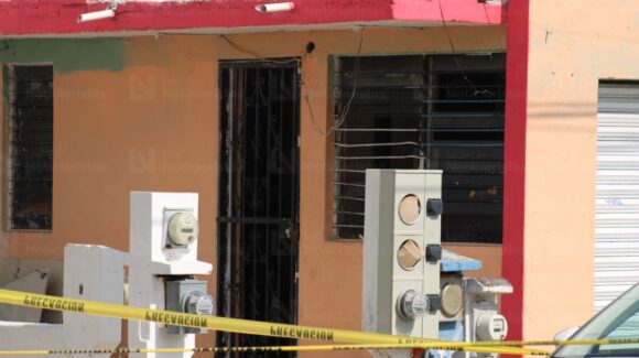 Lanzan artefacto explosivo contra vivienda en el fraccionamiento Infonavit Playas de Mazatlán, Sinaloa