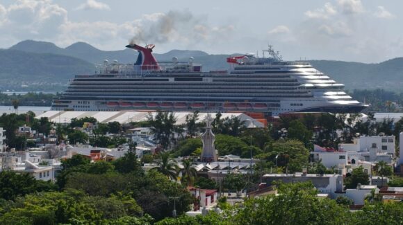 Mazatlán, Sinaloa, acelera su temporada de cruceros con la llegada de casi 4 mil 800 turistas en un solo día