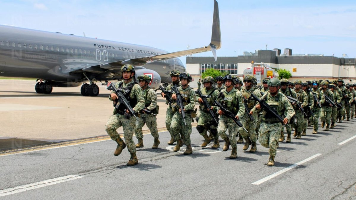 llegan 300 militares a sinaloa para reforzar la seguridad armados
