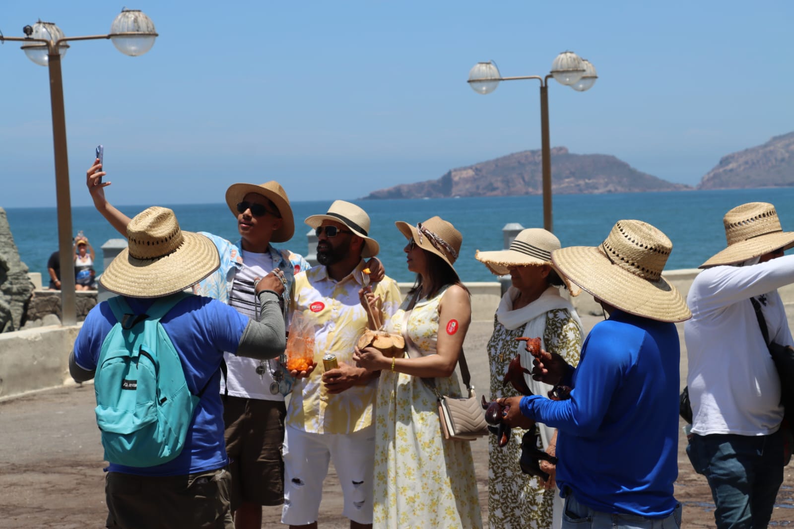 Llegan cruceristas a Mazatlán