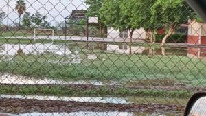 lluvias dejan daños en la primaria leona vicario de las americas guasave