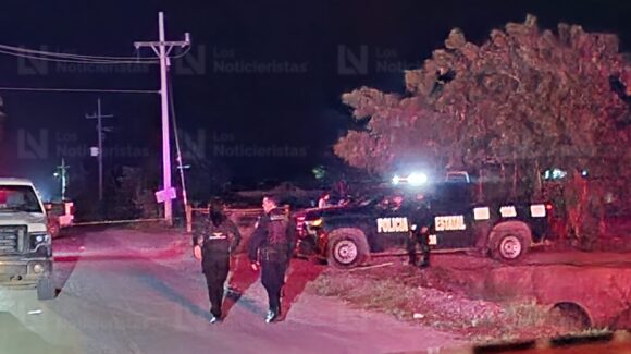 Madre y su pequeña hija mueren en choque en Eldorado, Sinaloa; el papá y dos menores más resultan heridos