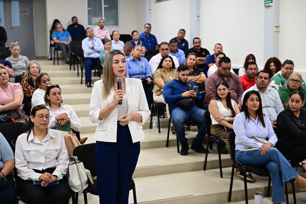 Madueña encabeza reunión con directivos de la UAS