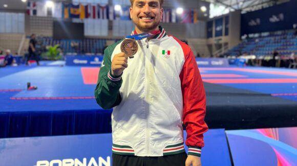 El mazatleco Jesus Moreno logra histórico bronce en Karate de Juegos Centroamericanos y del Caribe 2026