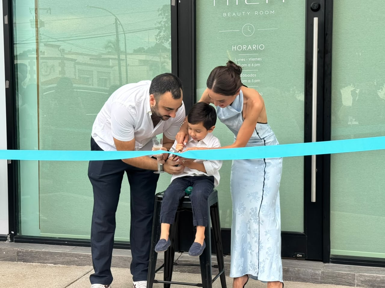 Michelle Ramos inaugura oficialmente Mich Beauty Room en Culiacán