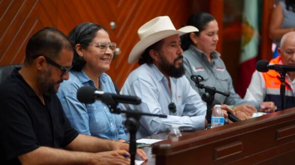 Productores y autoridades revisan estrategia para fortalecer el sector ganadero del sur de Sinaloa