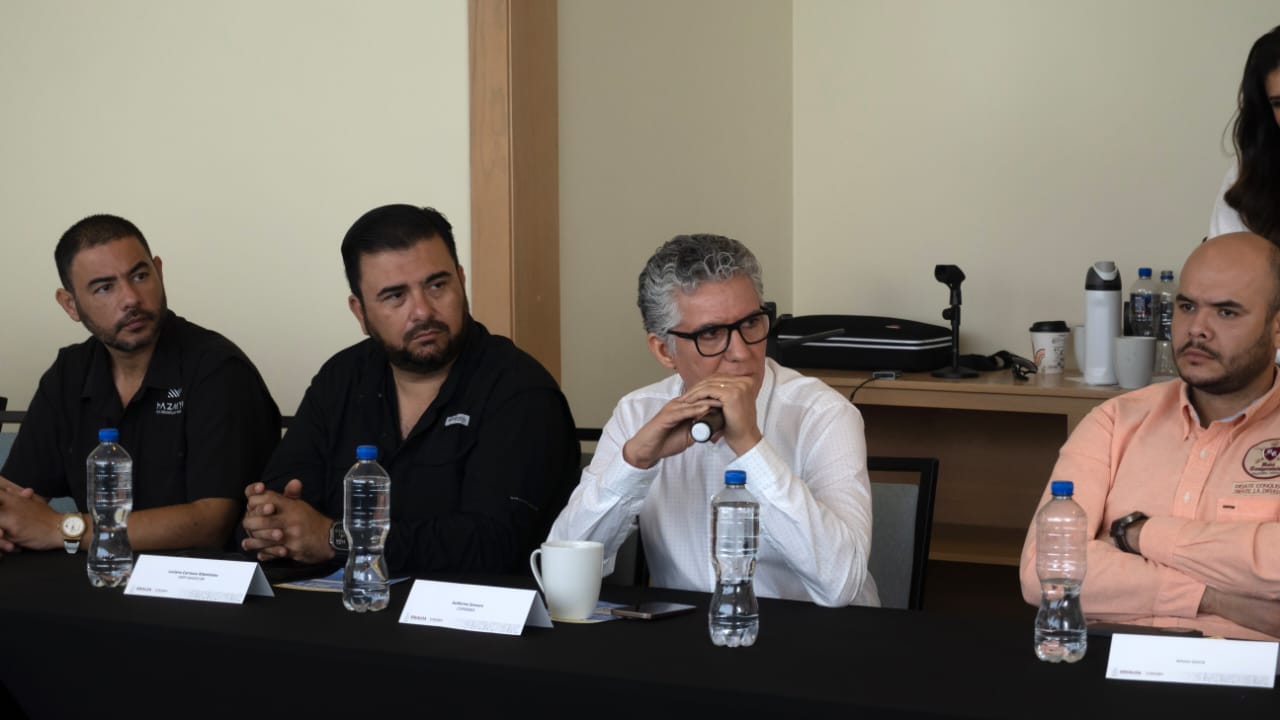 Mireya Sosa se reúne con el sector turístico de Mazatlán