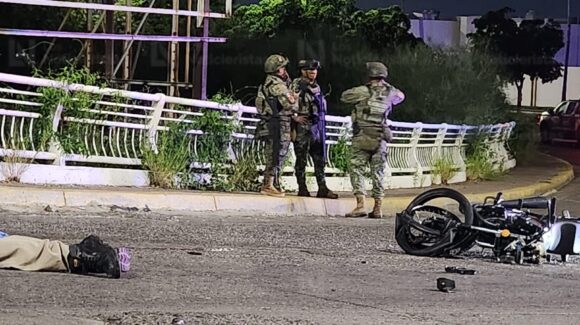 Juan Antonio se accidenta en su motocicleta y muere en el Desarrollo Urbano Tres Ríos de Culiacán, Sinaloa