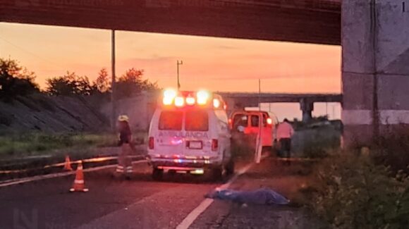 Germán, de 23 años, muere tras caer del puente en el trébol de Costa Rica, al sur de Culiacán, Sinaloa