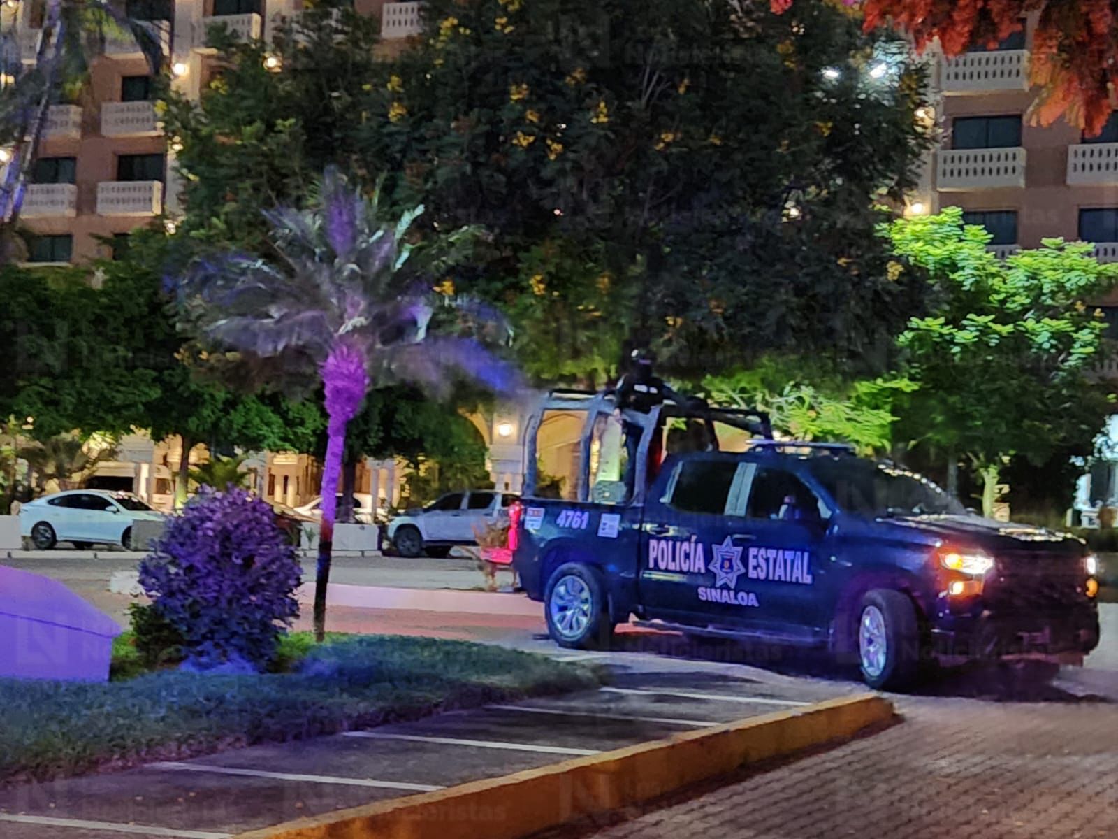 Hombre muere al caer de hotel en el Desarrollo Urbano Tres Ríos, en Culiacán
