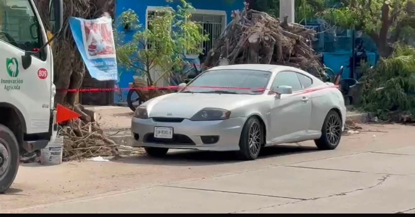 Mujer ejecutada a balazos en la calle Melchor Ocampo, en el Centro de Escuinapa