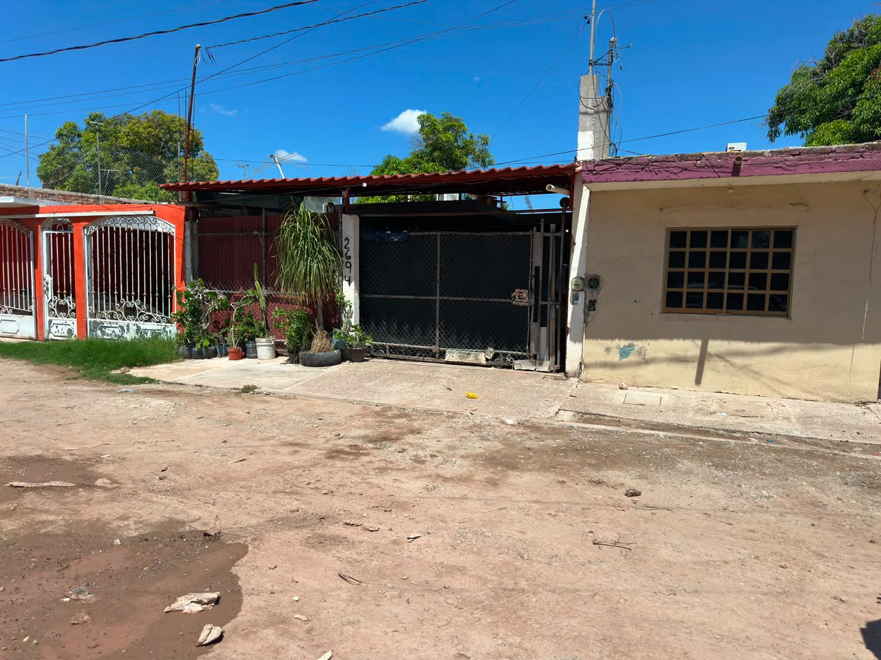 Mujer es apuñalada por su esposo en Los Mochis