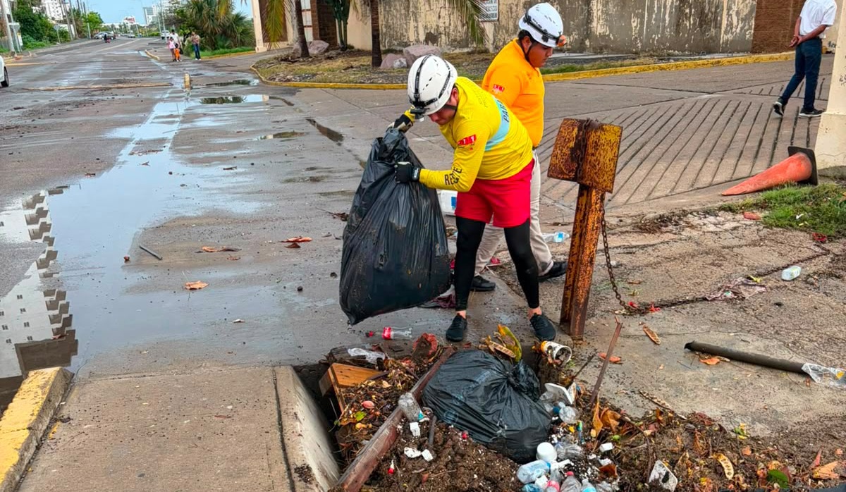 Operativo de atención tras lluvias en Mazatlán