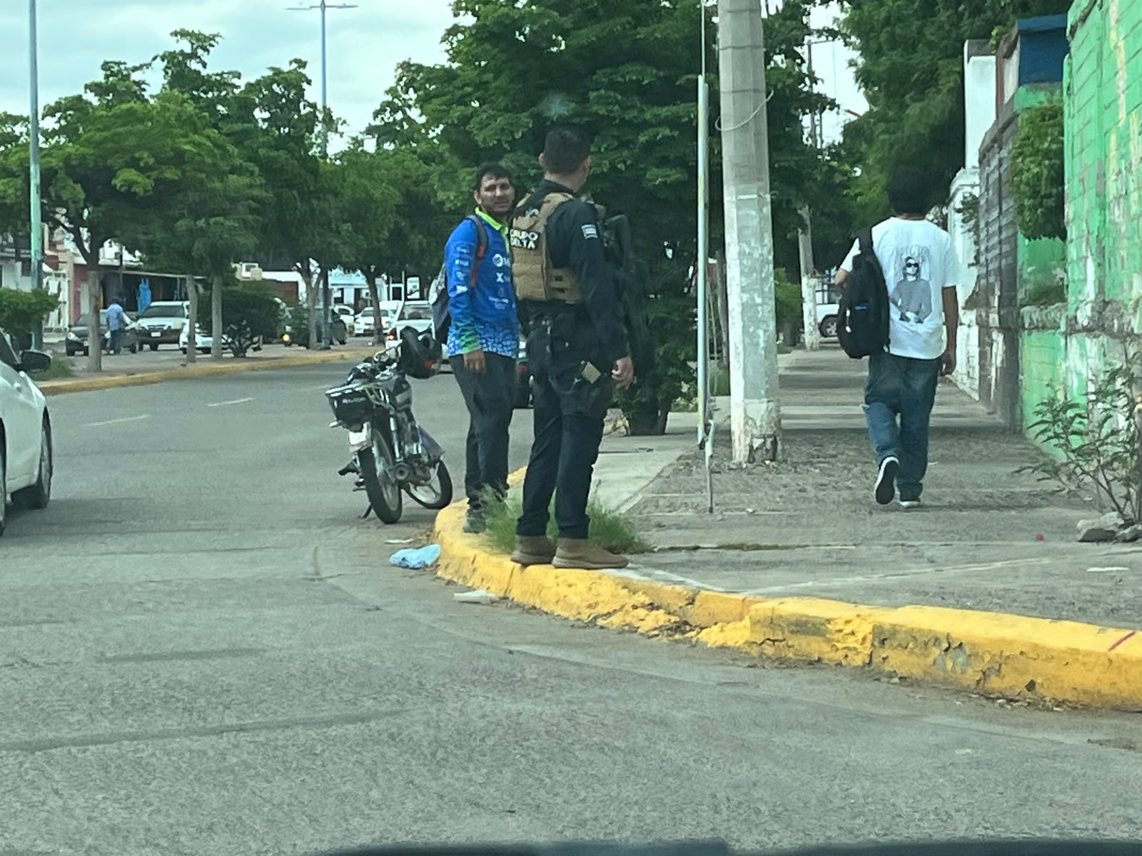 Operativo en panteón de Guasave por intento de robo de motocicleta