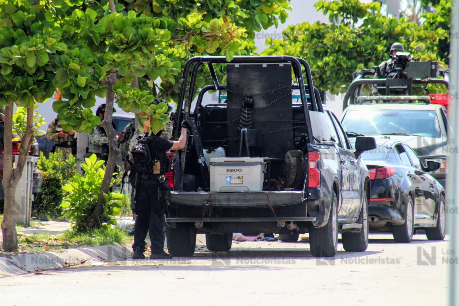 Fuerte despliegue de seguridad en fraccionamiento Portomolino en Mazatlán