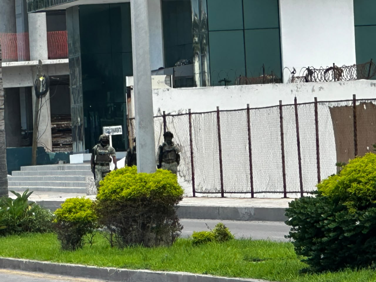 Patrullajes de elementos de seguridad en Mazatlán