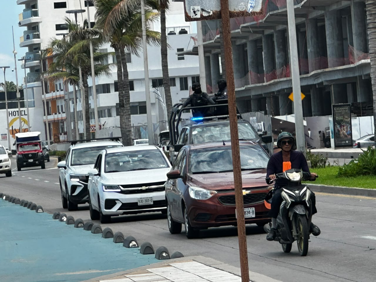 Patrullajes de elementos de seguridad en Mazatlán