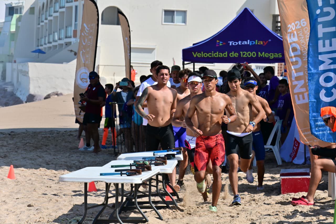 Festival de Playa de Pentatlón Moderno en Mazatlán