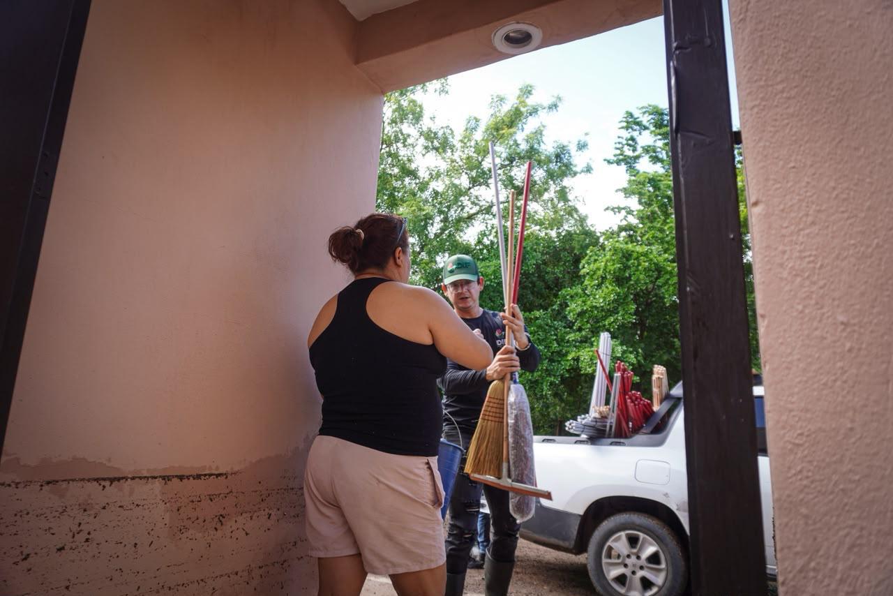Atiende Ayuntamiento a 92 viviendas afectadas por las lluvias en Culiacán