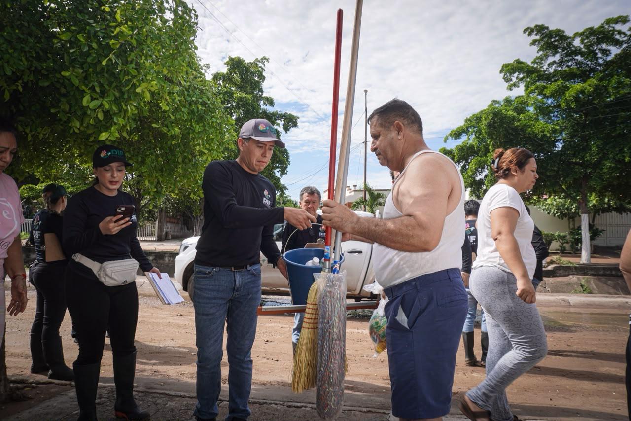 Atiende Ayuntamiento a 92 viviendas afectadas por las lluvias en Culiacán