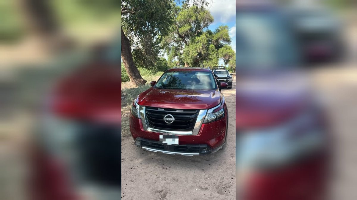 policias de ahome recuperan camioneta robada a pareja de adultos en el ejido olas altas