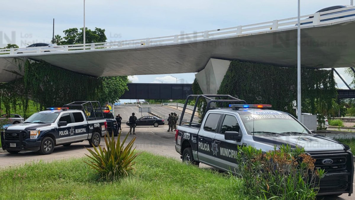 policias municipales de culiacan rescatan a anciano en situacion de calle en el malecon viejo puente