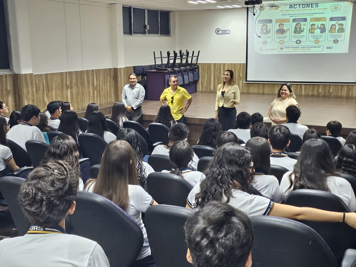 Curso de inducción en Preparatoria Emiliano Zapata de la UAS
