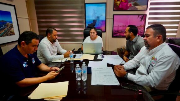 Minerva Osuna lleva a la Federación necesidades de agua e infraestructura de Mazatlán, Sinaloa; se reúne con titular de la Conagua