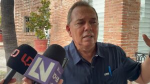 presidente de los locatarios y condominos de plaza fiesta las palmas hector hallal