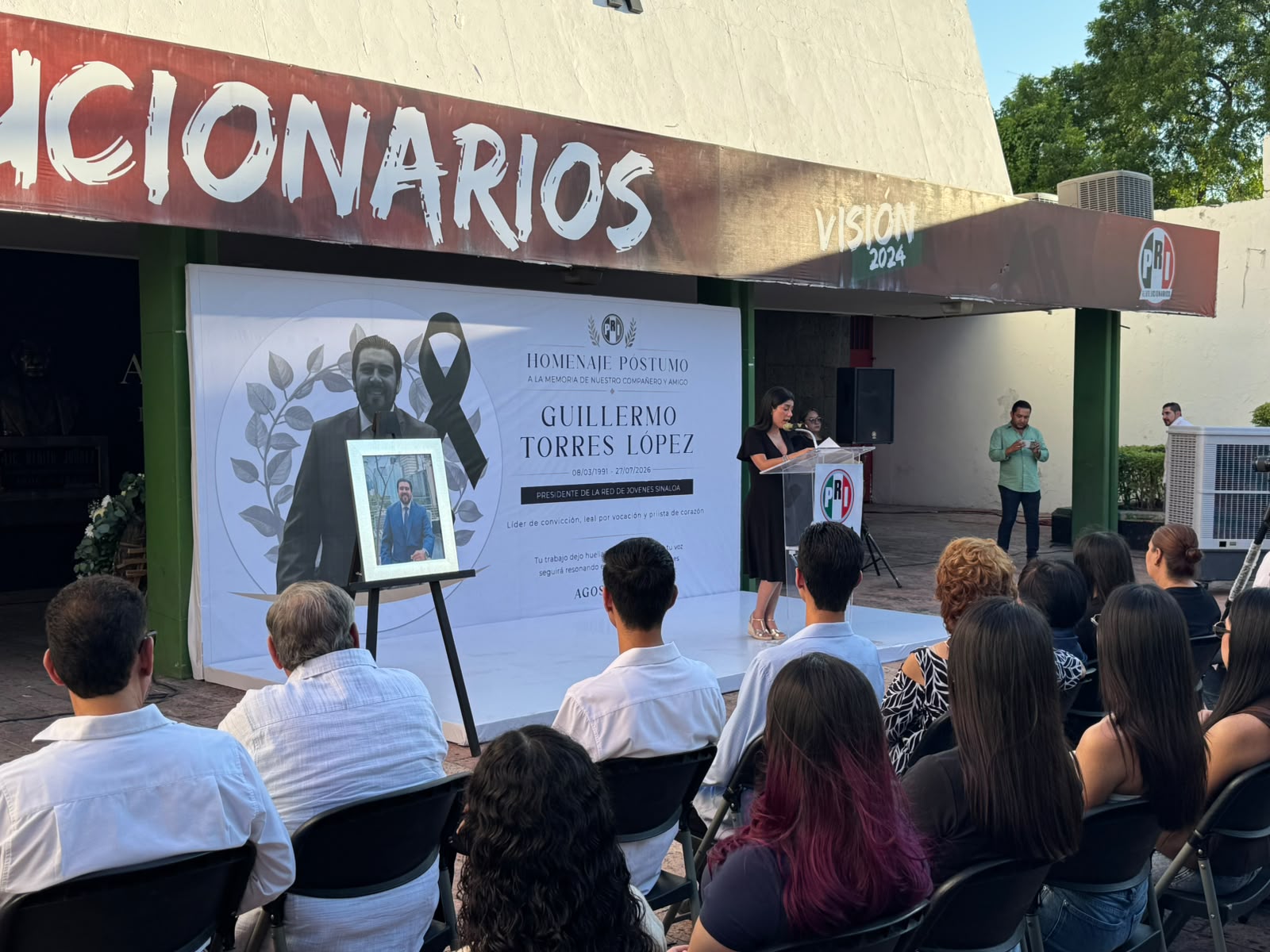 PRI Sinaloa rinde homenaje póstumo a Guillermo Torres López