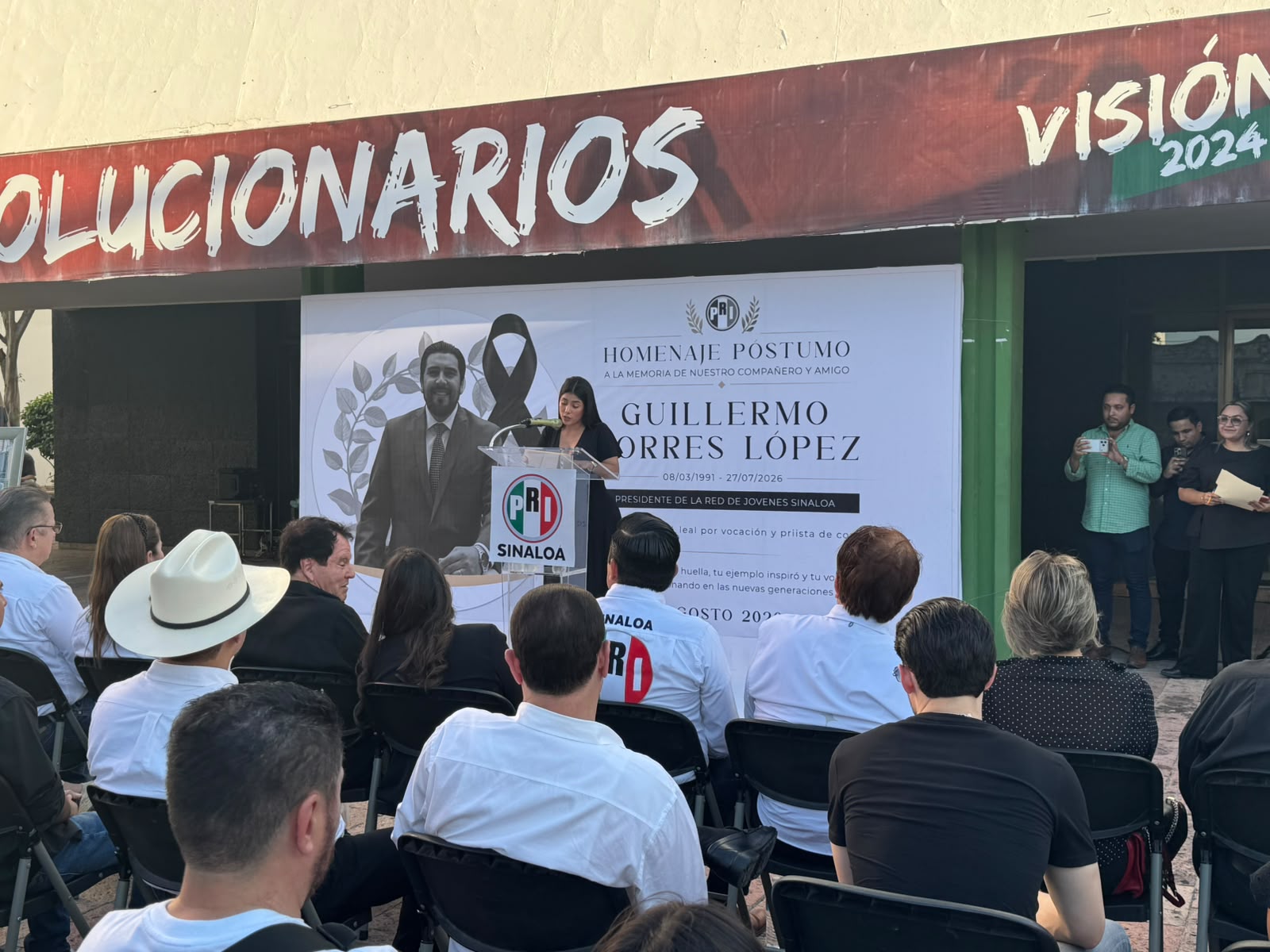 PRI Sinaloa rinde homenaje póstumo a Guillermo Torres López