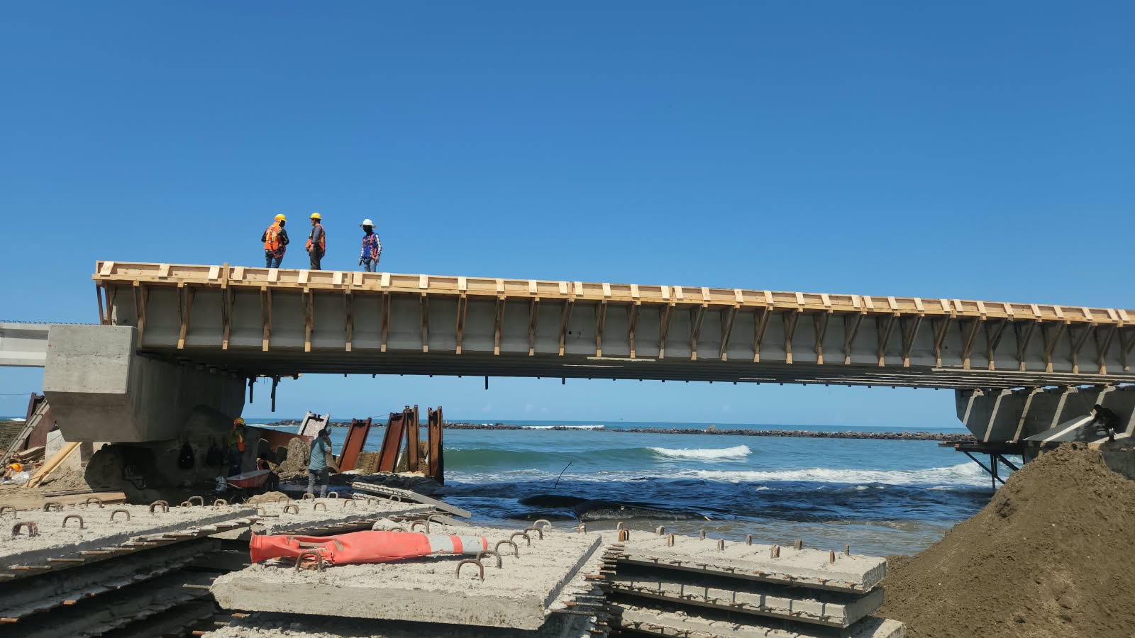 Supervisa gobernadora Puente Bellavista-Las Glorias