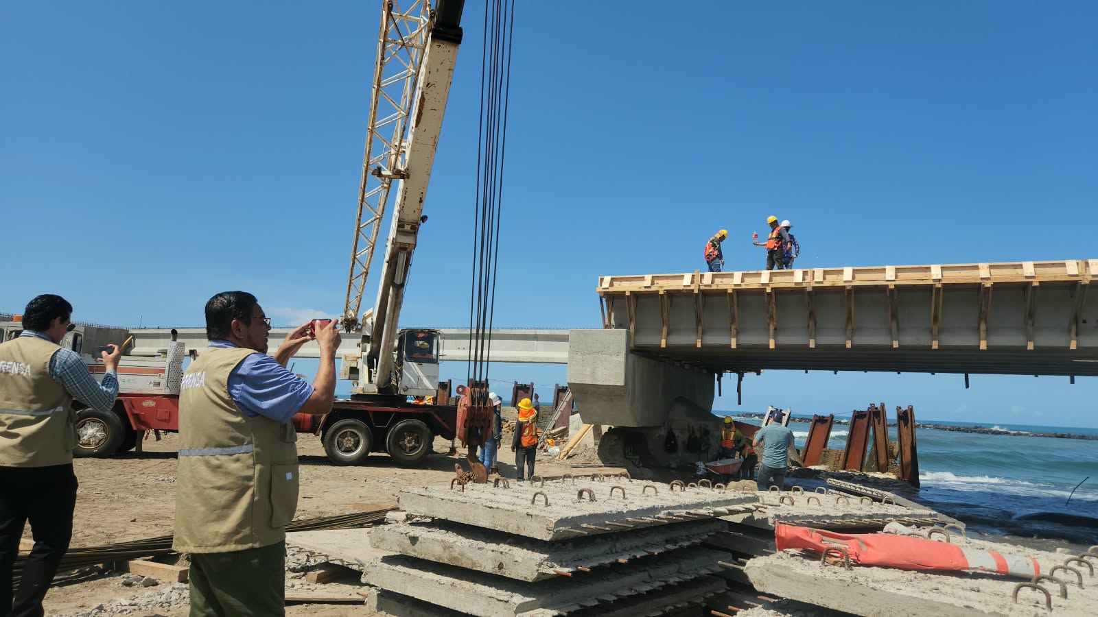 Supervisa gobernadora Puente Bellavista-Las Glorias