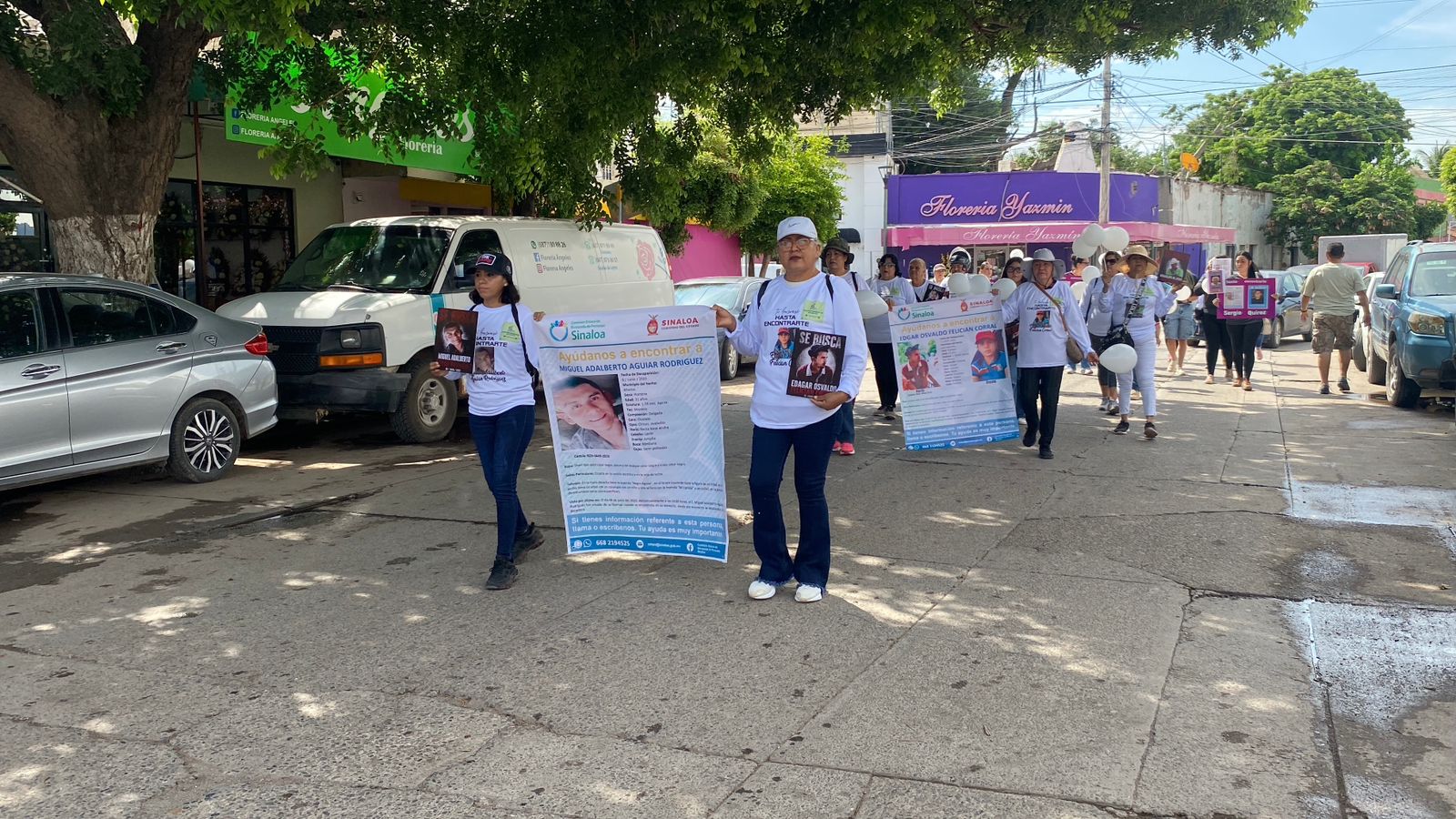 Rastreadoras marchan en Guasave