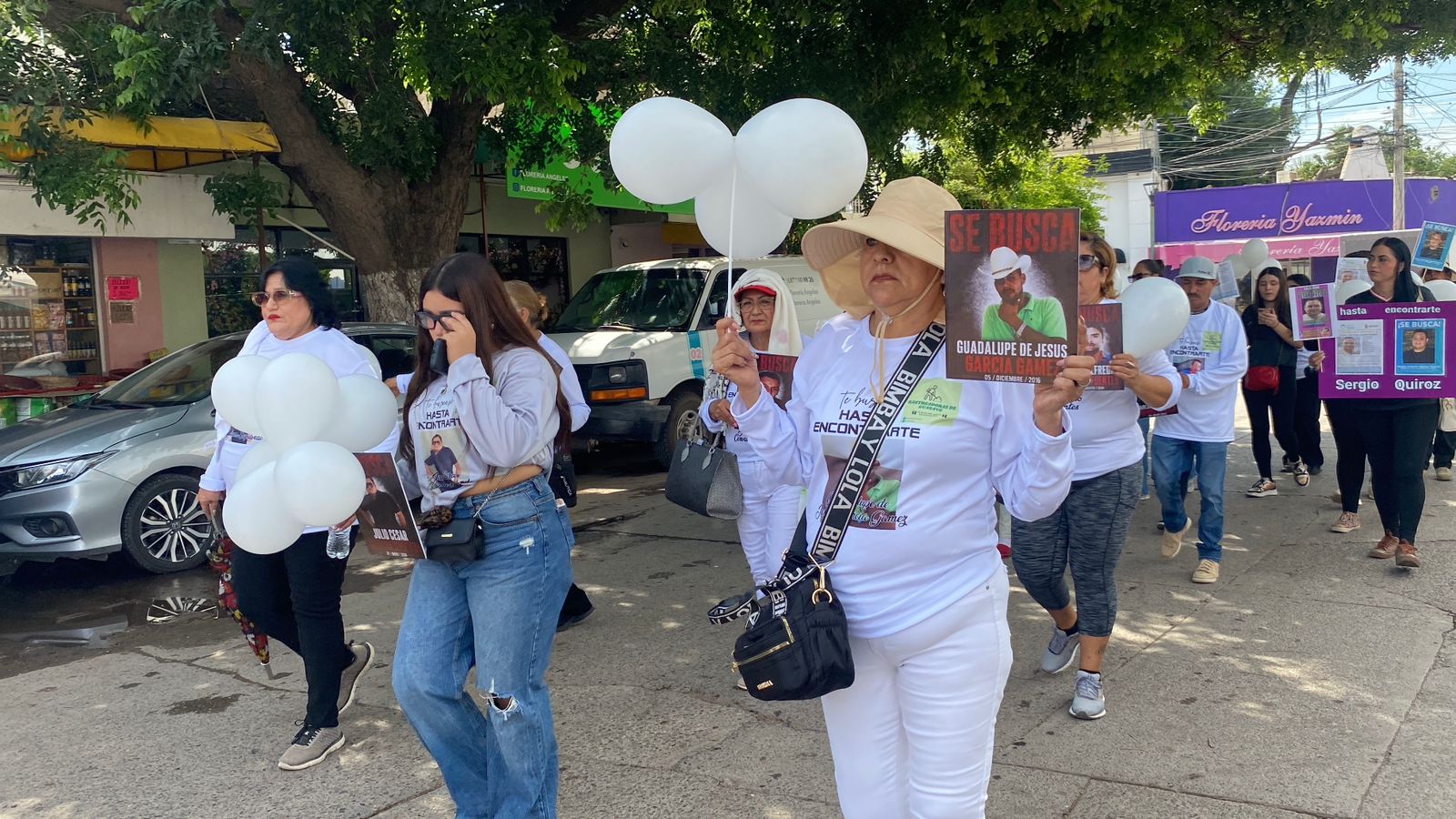 Rastreadoras marchan en Guasave