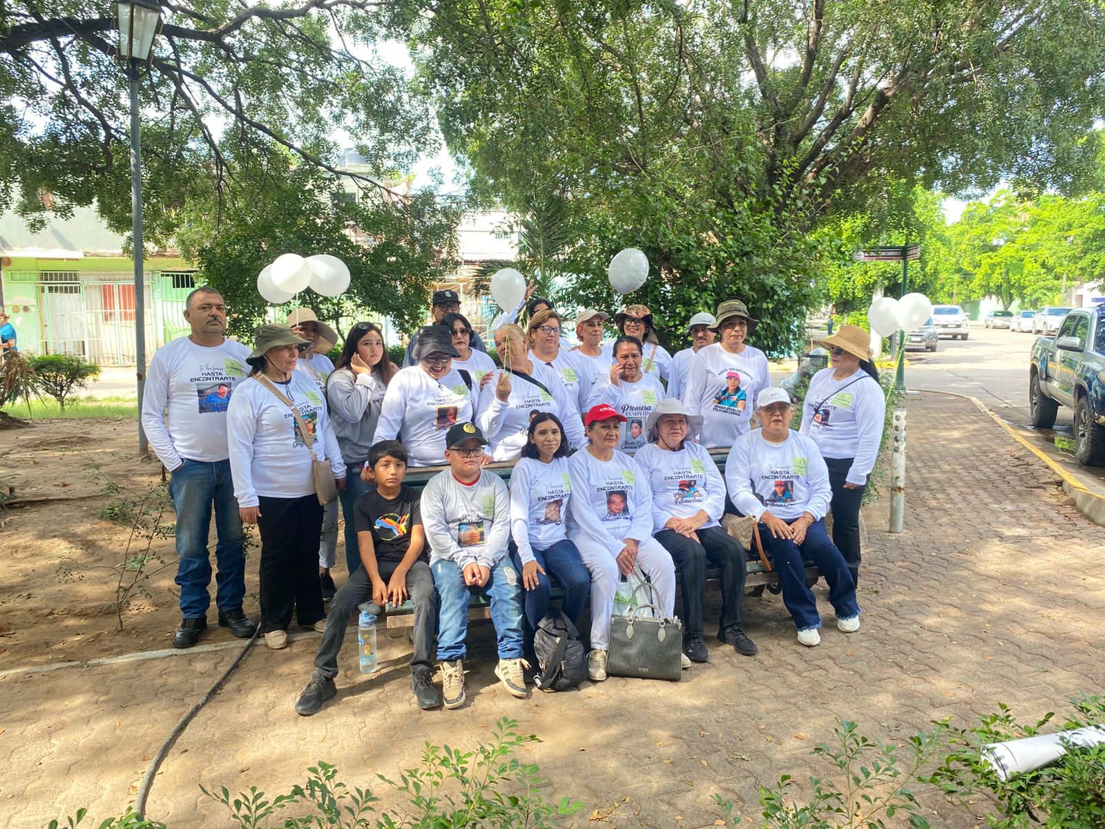 Rastreadoras marchan en Guasave