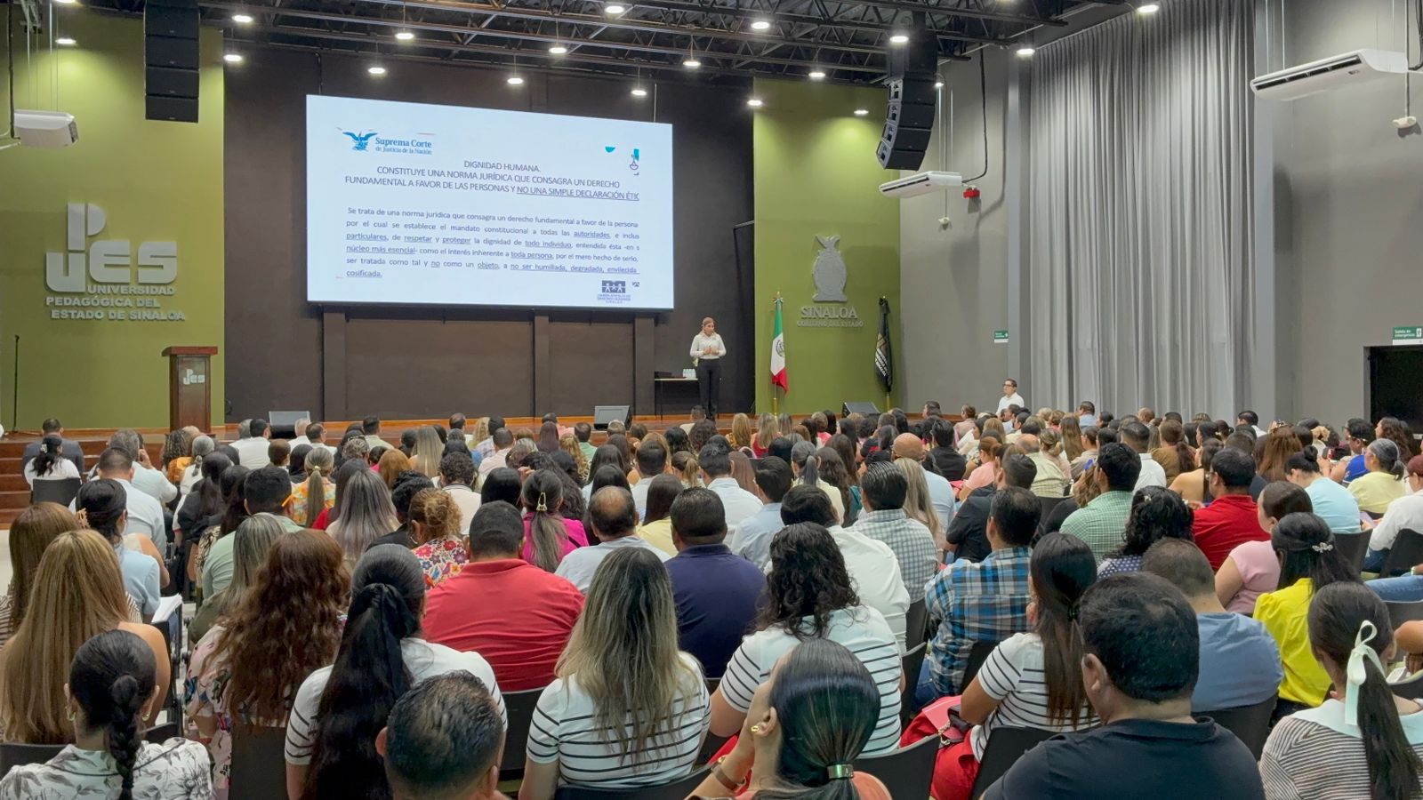 Realizan conversatorio para docentes en Ahome, Sinaloa