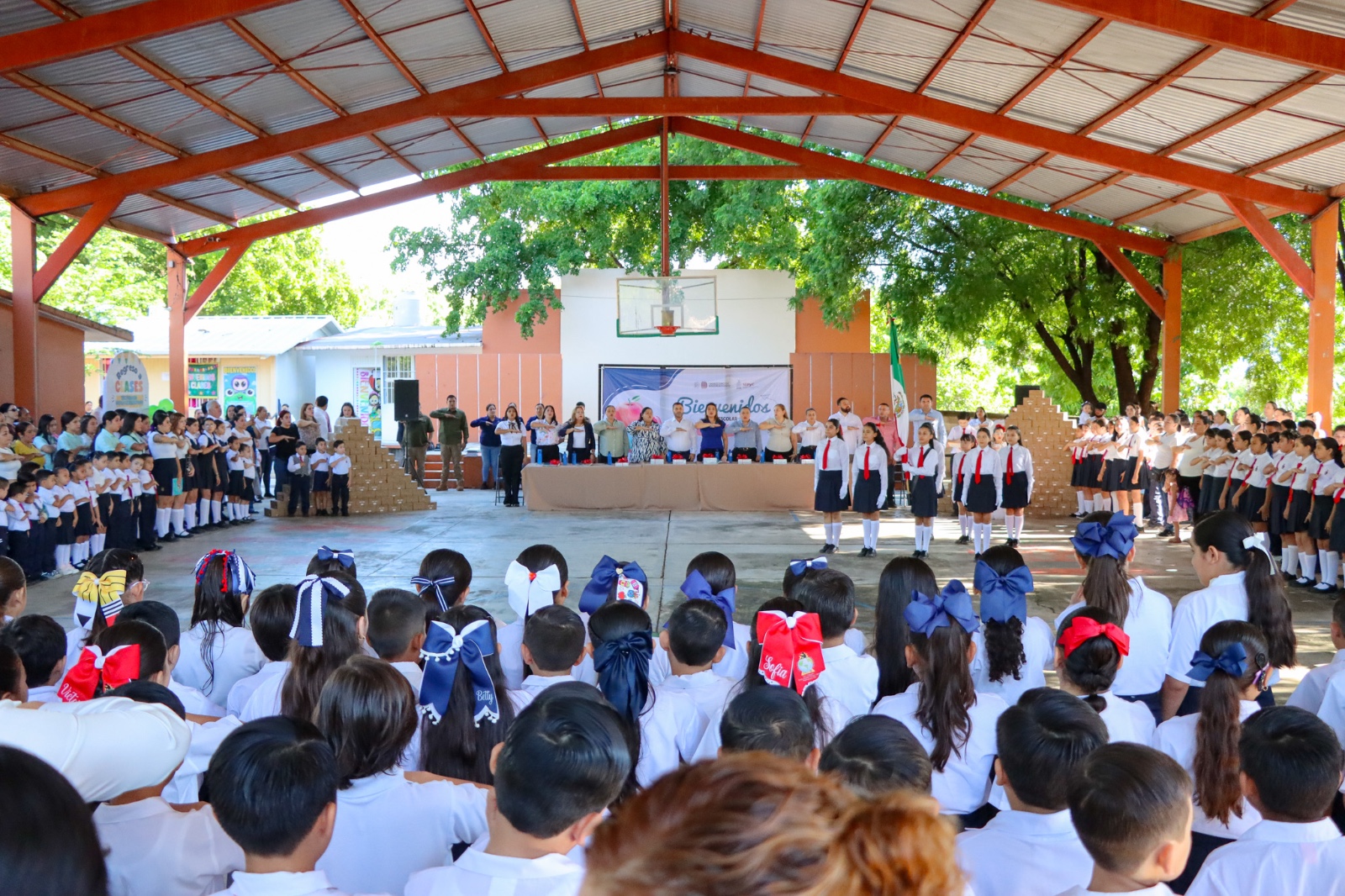 Alcalde de Badiraguato arranca inicio del ciclo escolar 2026-2027