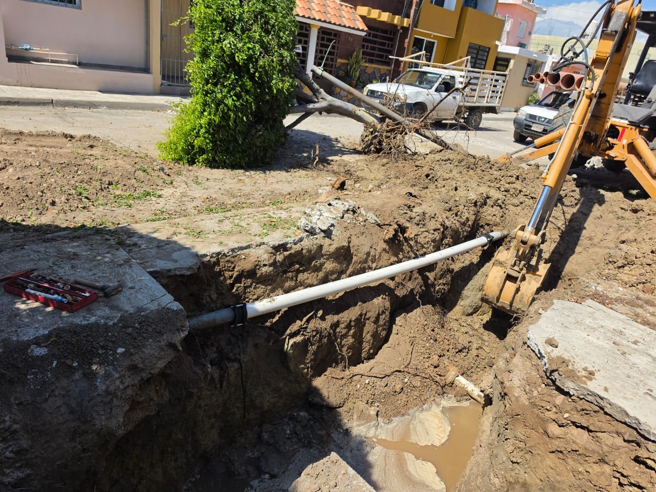 Renuevan tuberías en Mazatlán