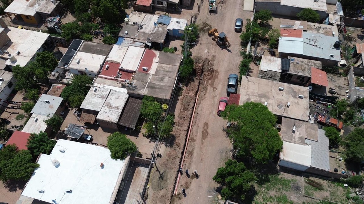 Reparan drenaje en Nuevo San Miguel, Ahome