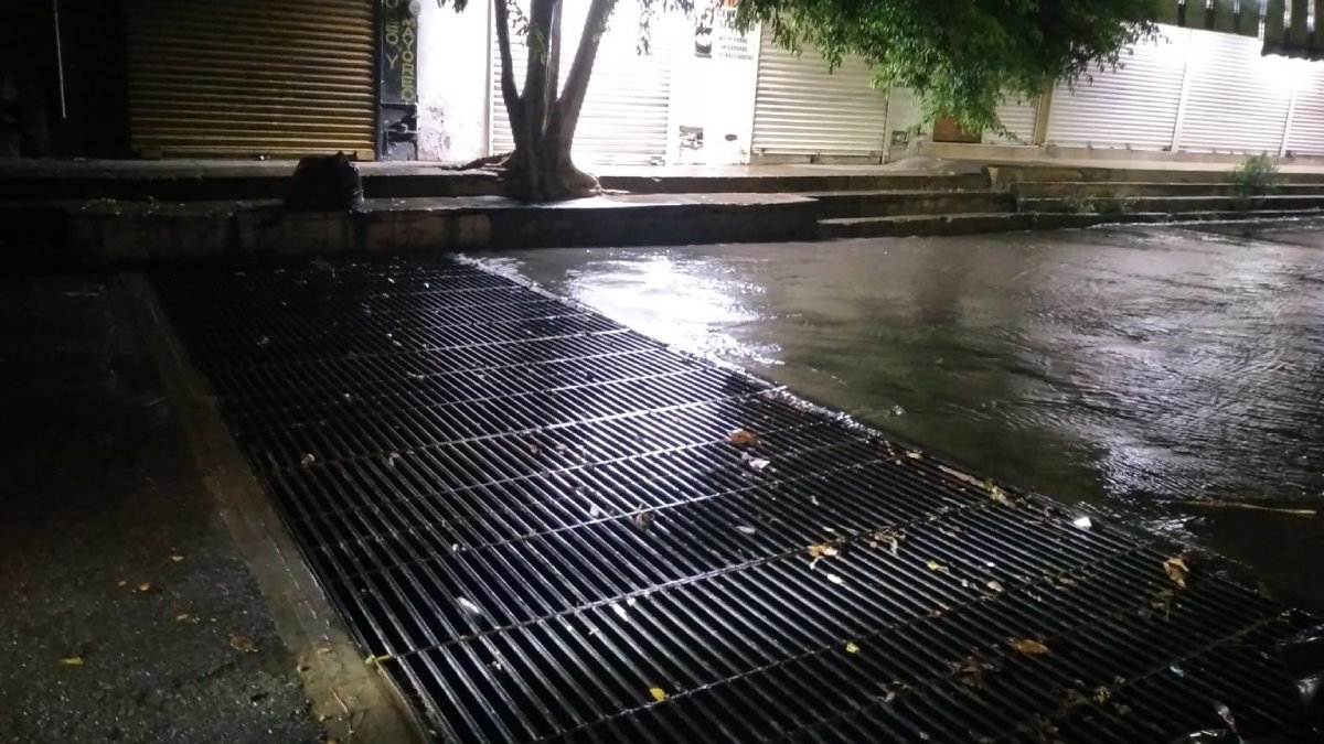 retiran tonelada y media de basura tras lluvias del domingo en culiacan