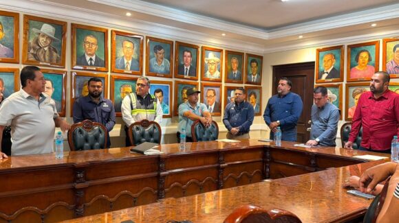 ¡Adiós a los apagones en San Ignacio, Sinaloa! CFE promete cambiar la red eléctrica y abrir oficina de atención
