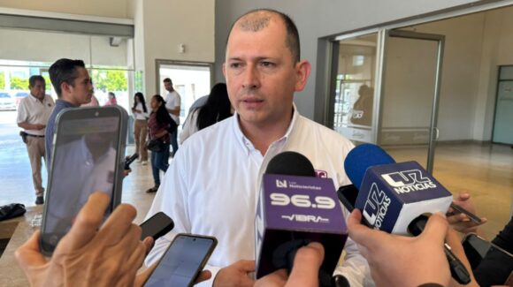 “Podría ser yo”: Robespierre Lizárraga ‘se destapa’ para buscar la gubernatura por el PAS