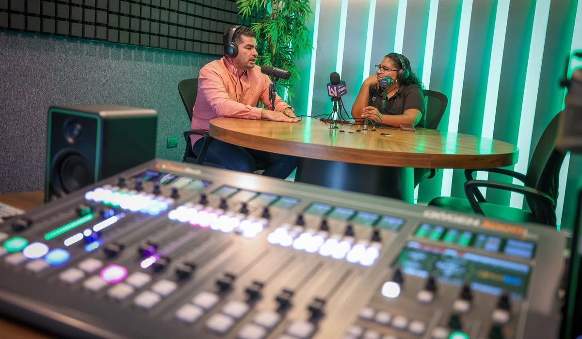 Rodolfo Valenzuela en entrevista en Vibra Radio Mazatlán