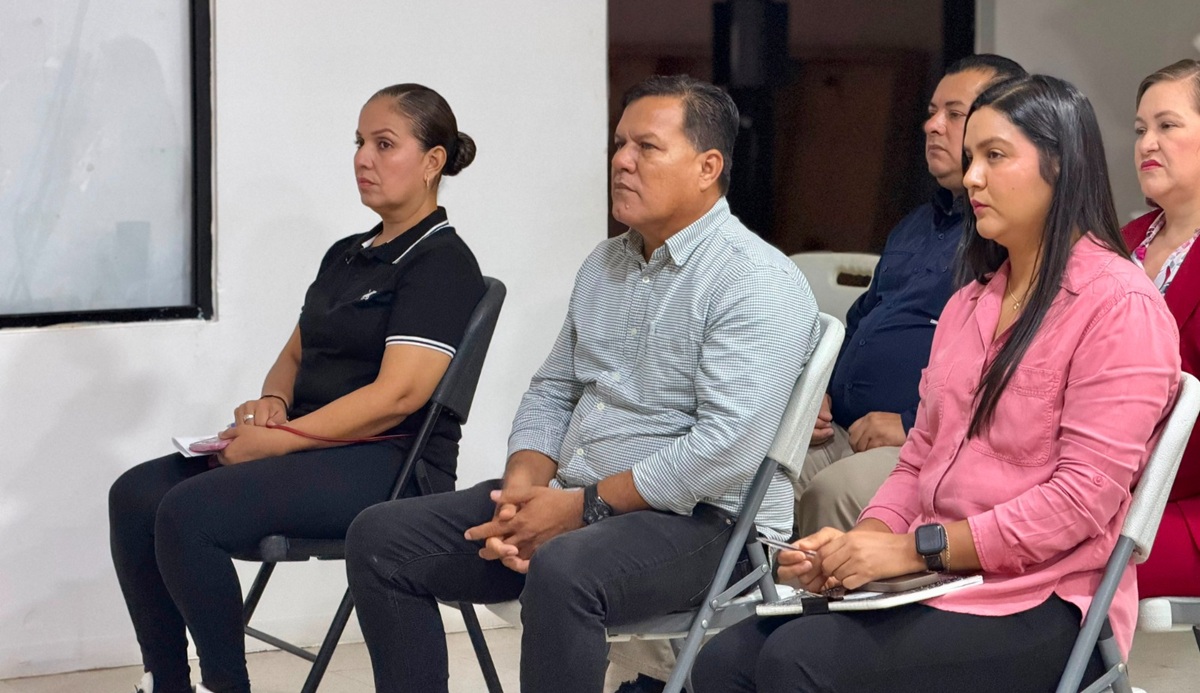 Sebides capacita a personal del Ayuntamiento de Elota sobre vigilancia ambiental