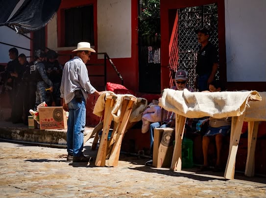 Sebides entrega apoyos en comunidades de Concordia