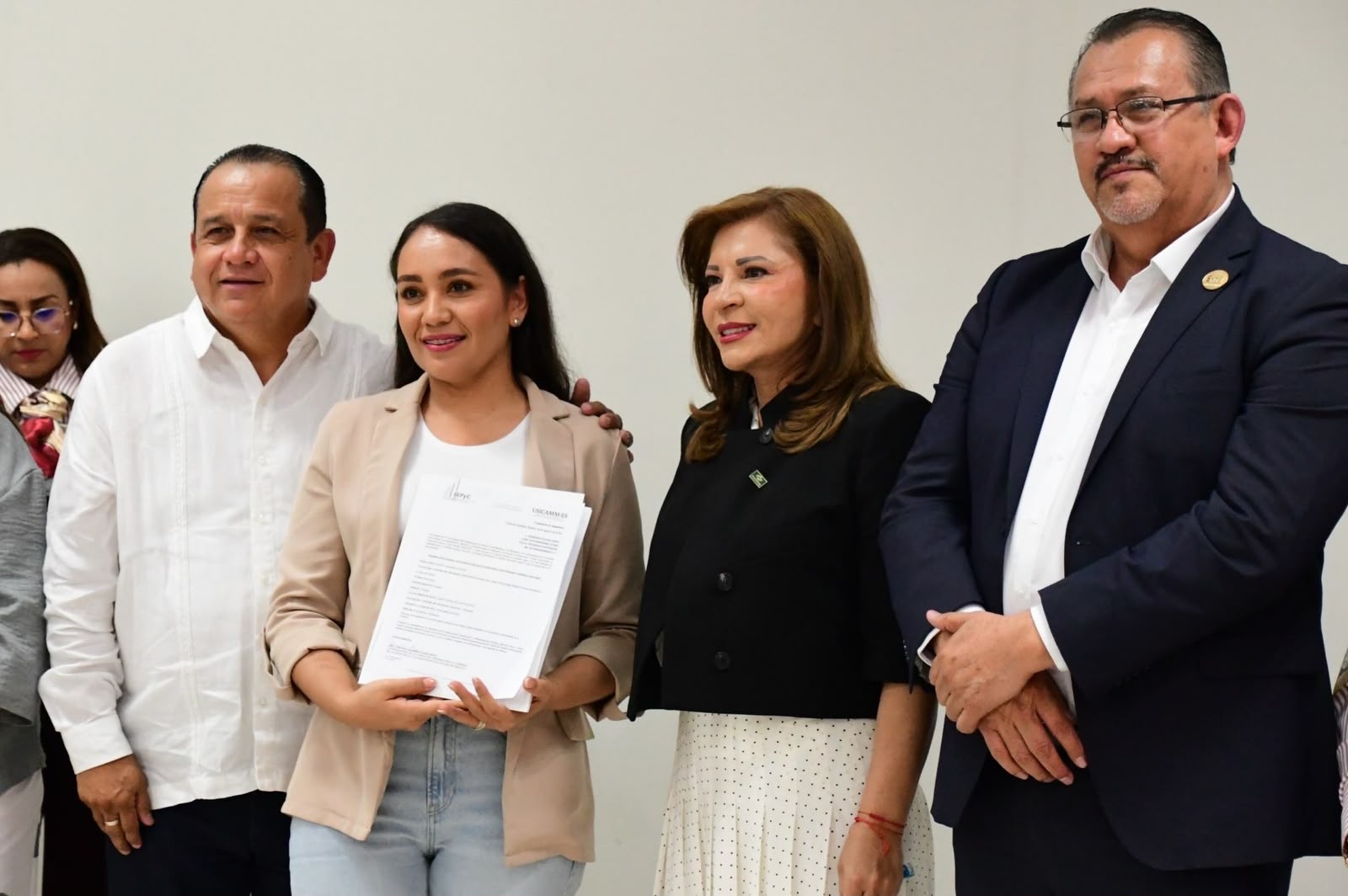 SEPyC Sinaloa entrega plazas a docentes