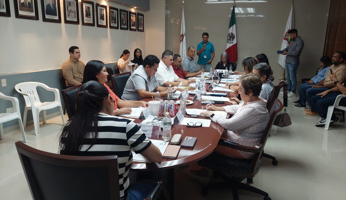 Sesión de Cabildo de Salvador Alvarado